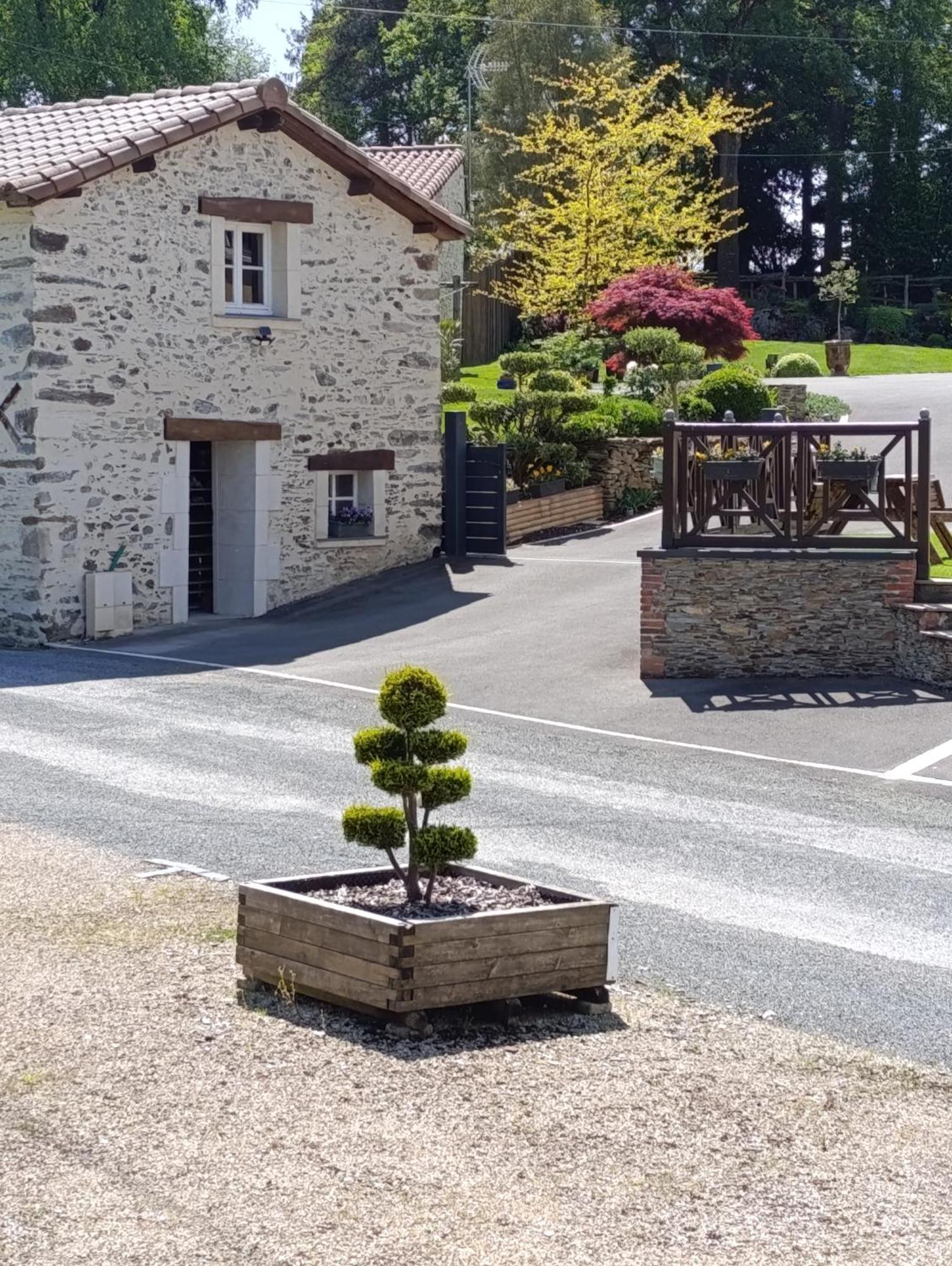 Gites De La Bibudiere Le Boupere Exterior photo